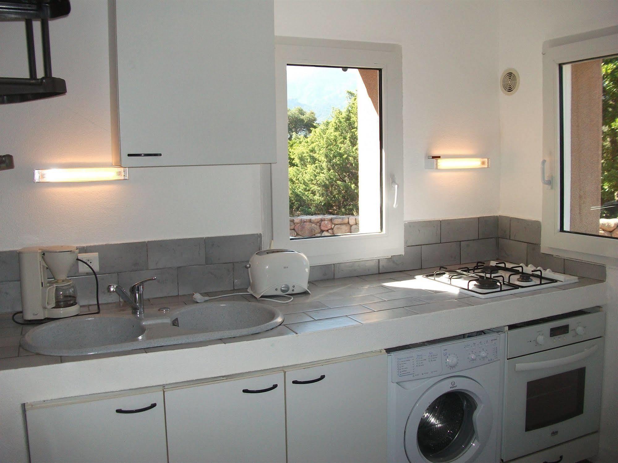 Riviera 2*