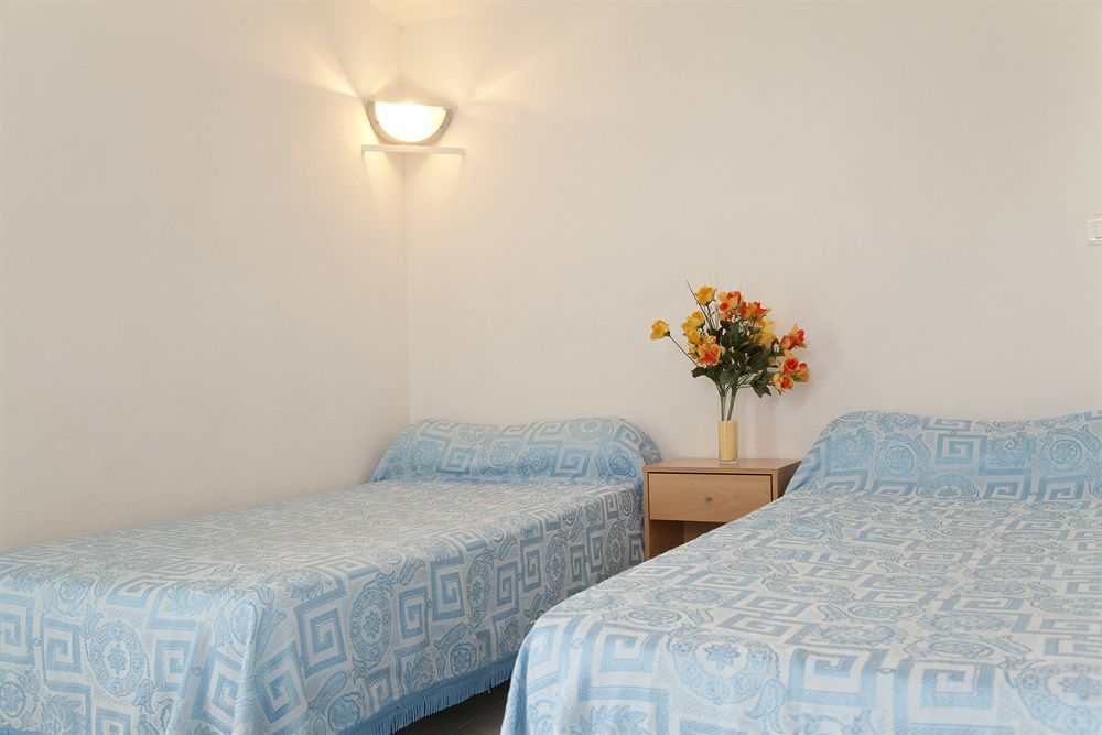 Riviera 2*