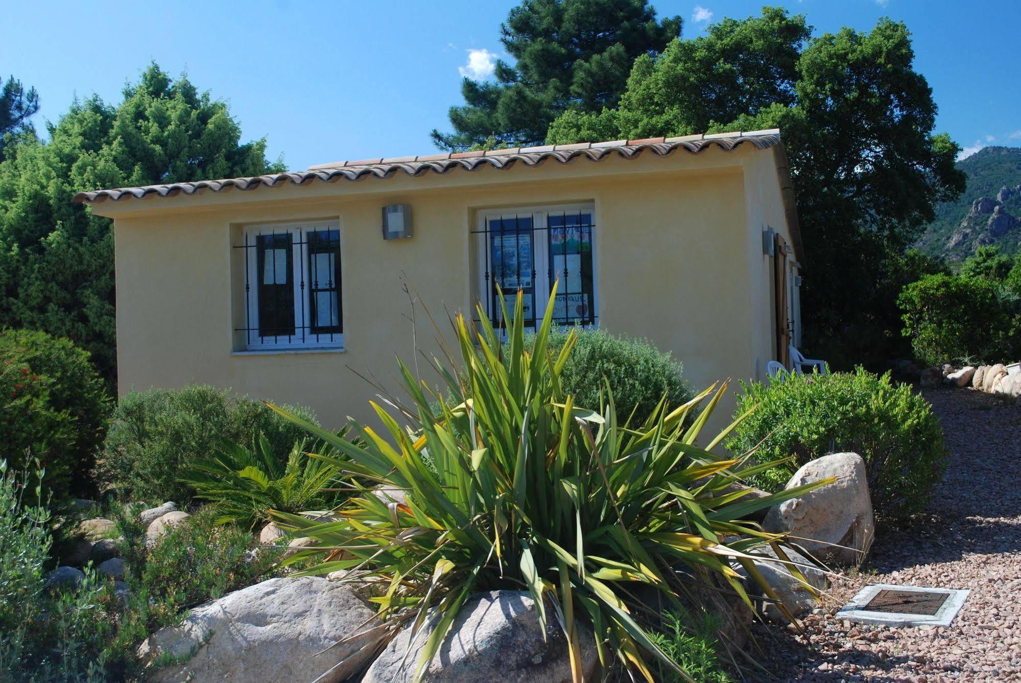 Aparthotel Riviera 2*