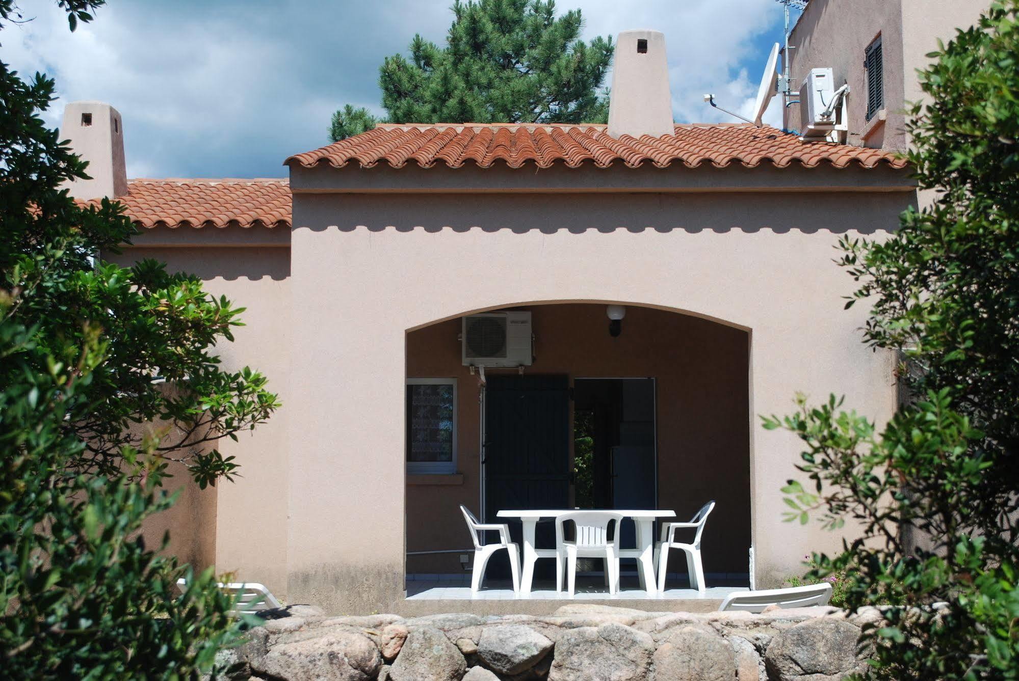 Riviera Aparthotel 2*