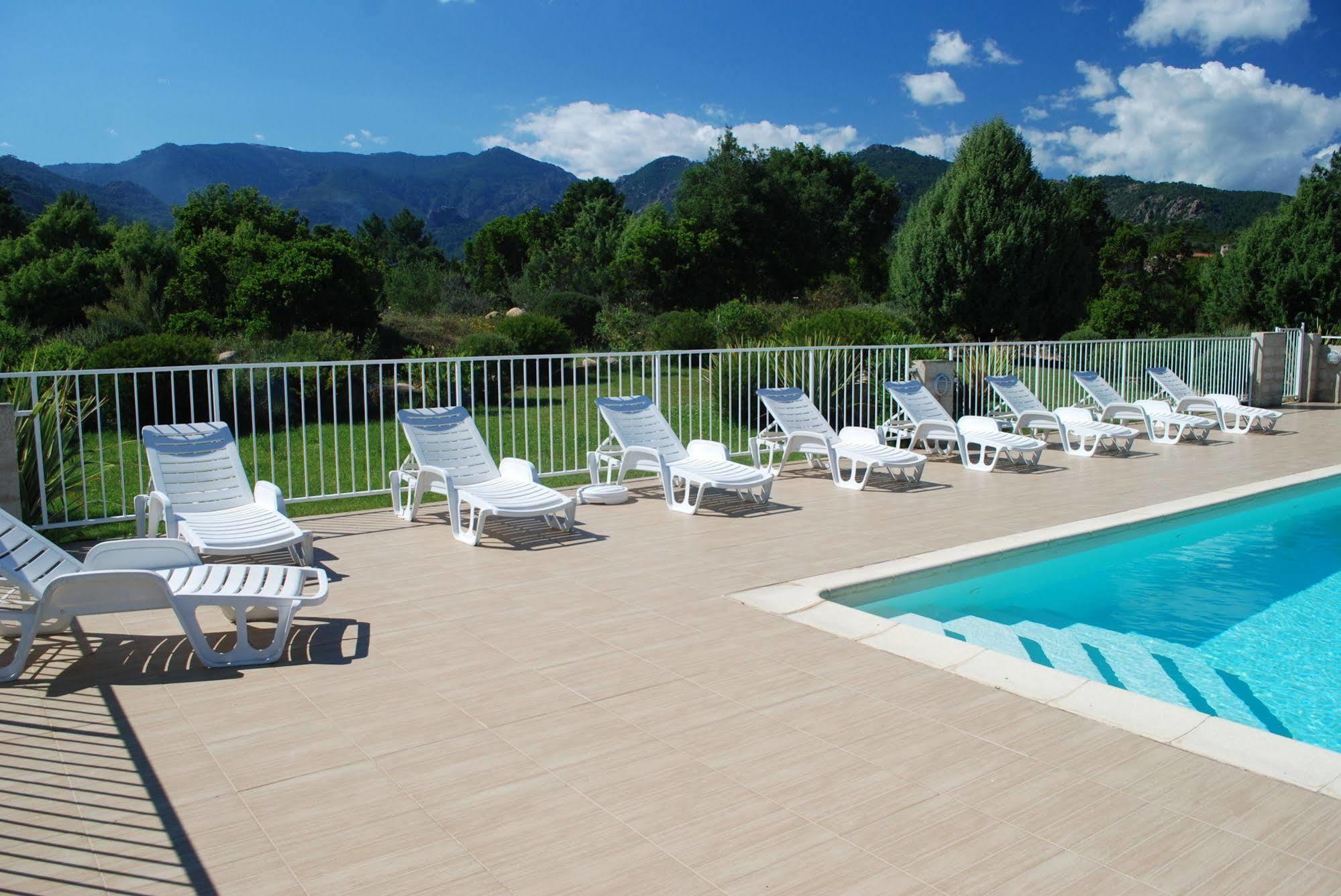 Riviera Aparthotel 2*